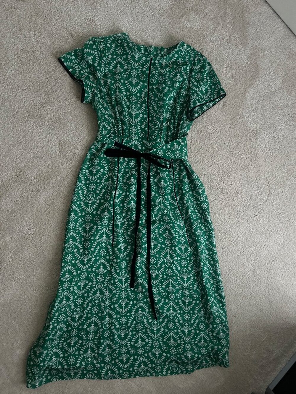 Cefinn silk blend green maxi dress, US size 10